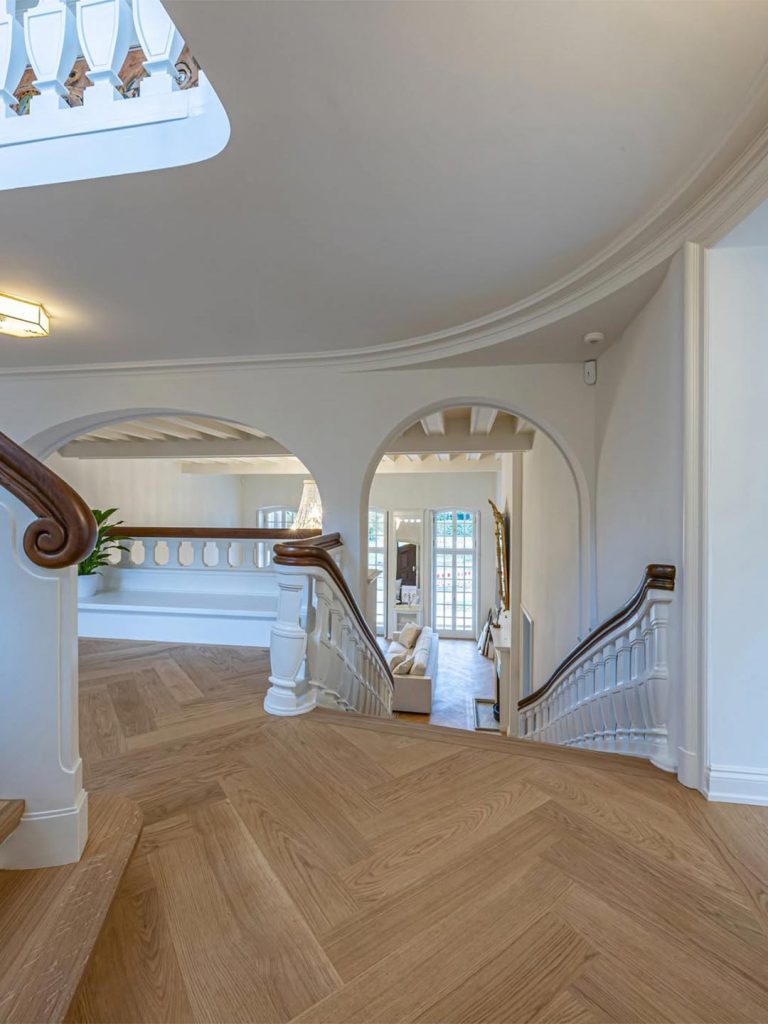 Im-Rahmen-der-Sanierung-eines-denkmalgeschützten-Landhauses,-ist-Wohnraum-in-gehobenem-Segment,-5