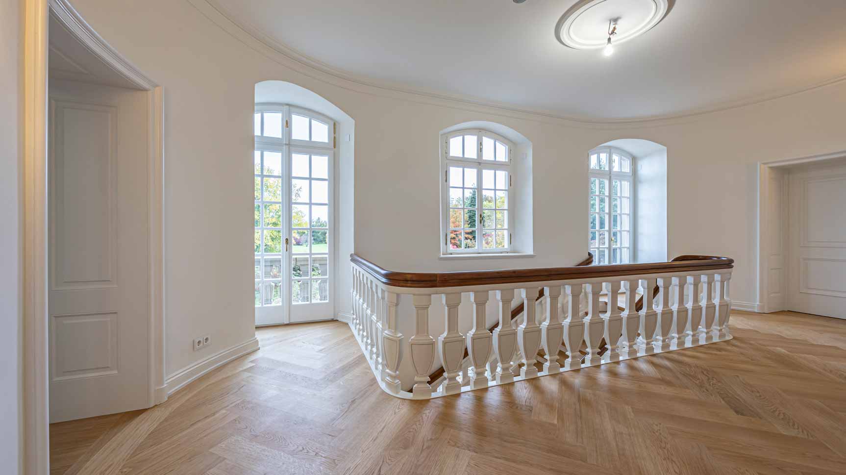 Ihrer Majestät der Königin von Portugal“