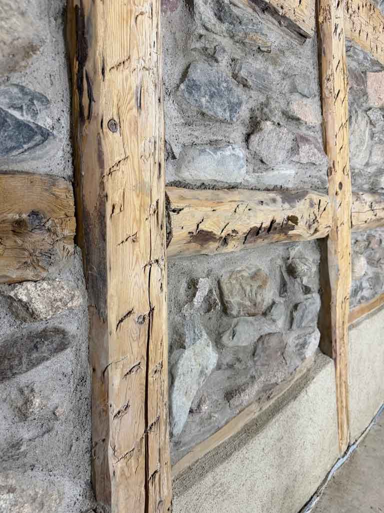 radition trifft Handwerk. Sanierungsarbeiten in einem denkmalgeschützten Schwarzwaldgebäude